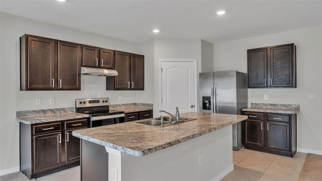 979 SUN BURST ROAD, Winter Haven, FL 33880