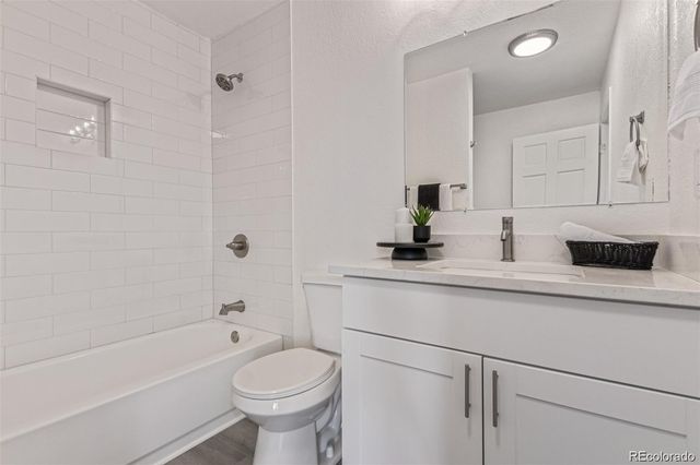 9495 Webster Way, Broomfield, CO 80021