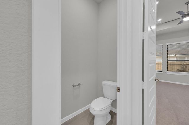 360 Summer Place Drive, Montgomery, TX 77356