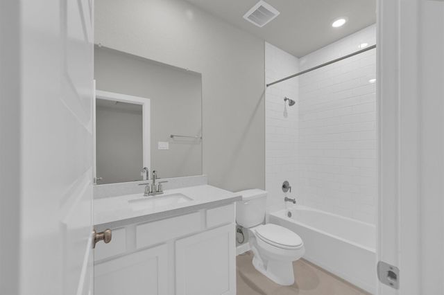 360 Summer Place Drive, Montgomery, TX 77356