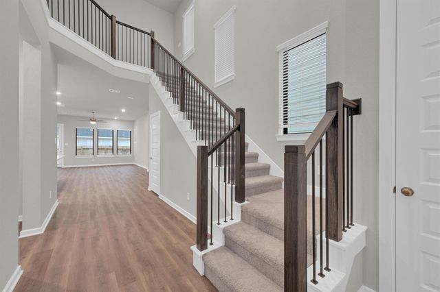 360 Summer Place Drive, Montgomery, TX 77356