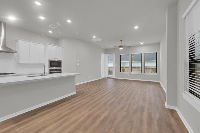 360 Summer Place Drive, Montgomery, TX 77356