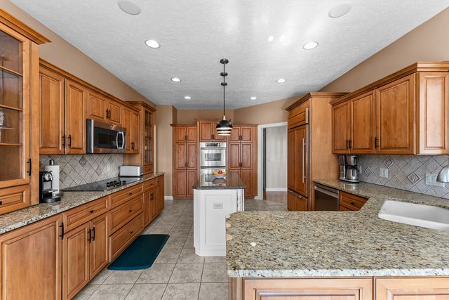 4408 Lorton Avenue, Davenport, IA 52807