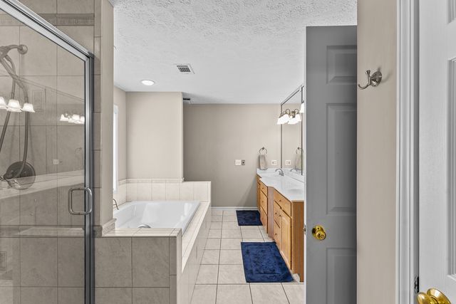 4408 Lorton Avenue, Davenport, IA 52807