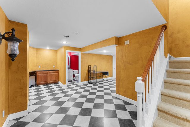 4408 Lorton Avenue, Davenport, IA 52807