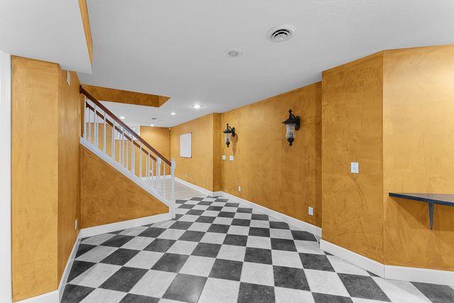 4408 Lorton Avenue, Davenport, IA 52807