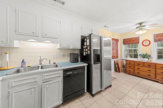 10204 Camelback Circle, Charlotte, NC 28226