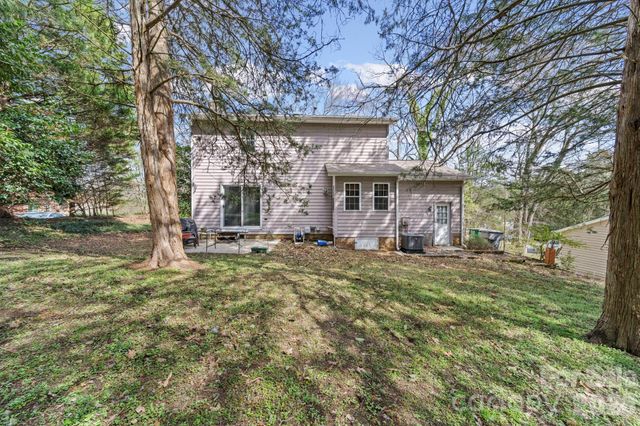 10204 Camelback Circle, Charlotte, NC 28226