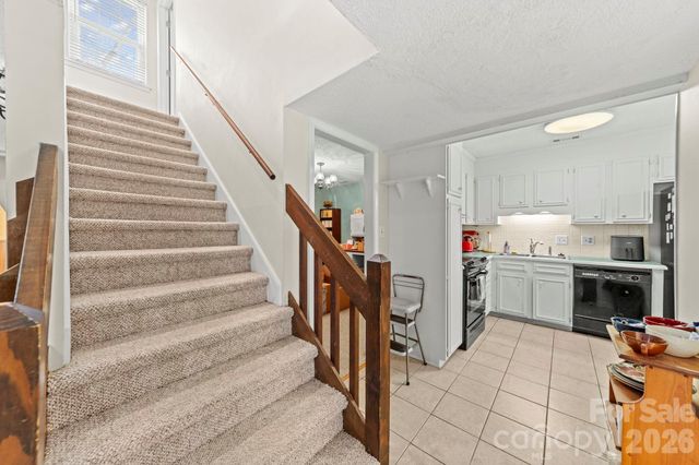 10204 Camelback Circle, Charlotte, NC 28226