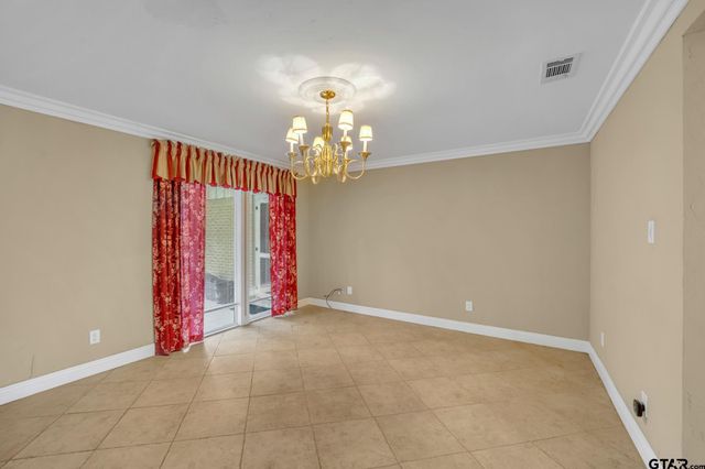 386 CR 1711, Jacksonville, TX 75766