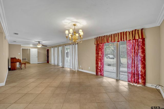 386 CR 1711, Jacksonville, TX 75766