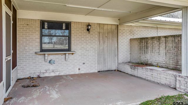 386 CR 1711, Jacksonville, TX 75766