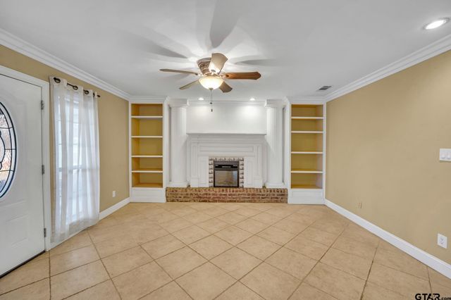 386 CR 1711, Jacksonville, TX 75766