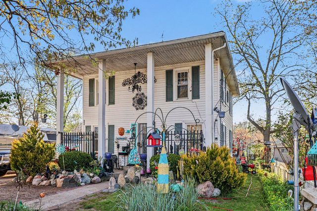 11175 E Shore Drive, Hope Twp, MI 49046