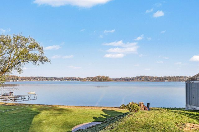 11175 E Shore Drive, Hope Twp, MI 49046