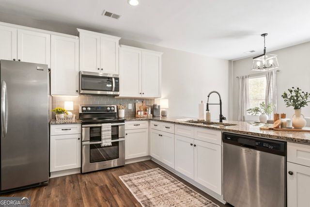 204 Clear Springs Court, Jackson, GA 30233