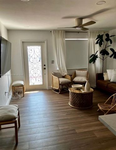 8221 NW South River Dr 1, Medley, FL 33166