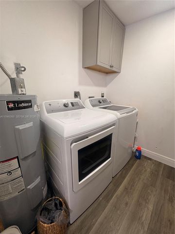 8221 NW South River Dr 1, Medley, FL 33166