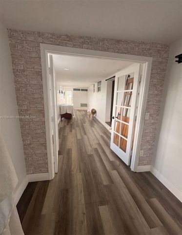 8221 NW South River Dr 1, Medley, FL 33166