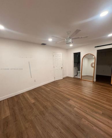 8221 NW South River Dr 1, Medley, FL 33166