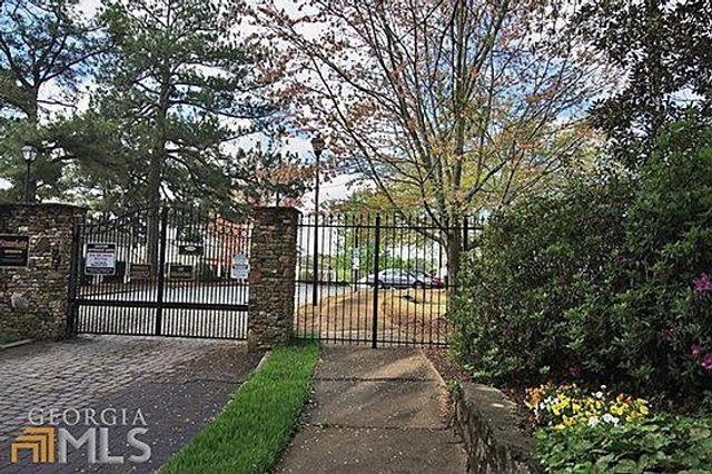 1549 Stone Gate SE Lane, Atlanta, GA 30317