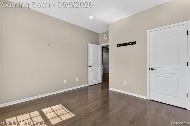 49916 Alden, Canton, MI 48188
