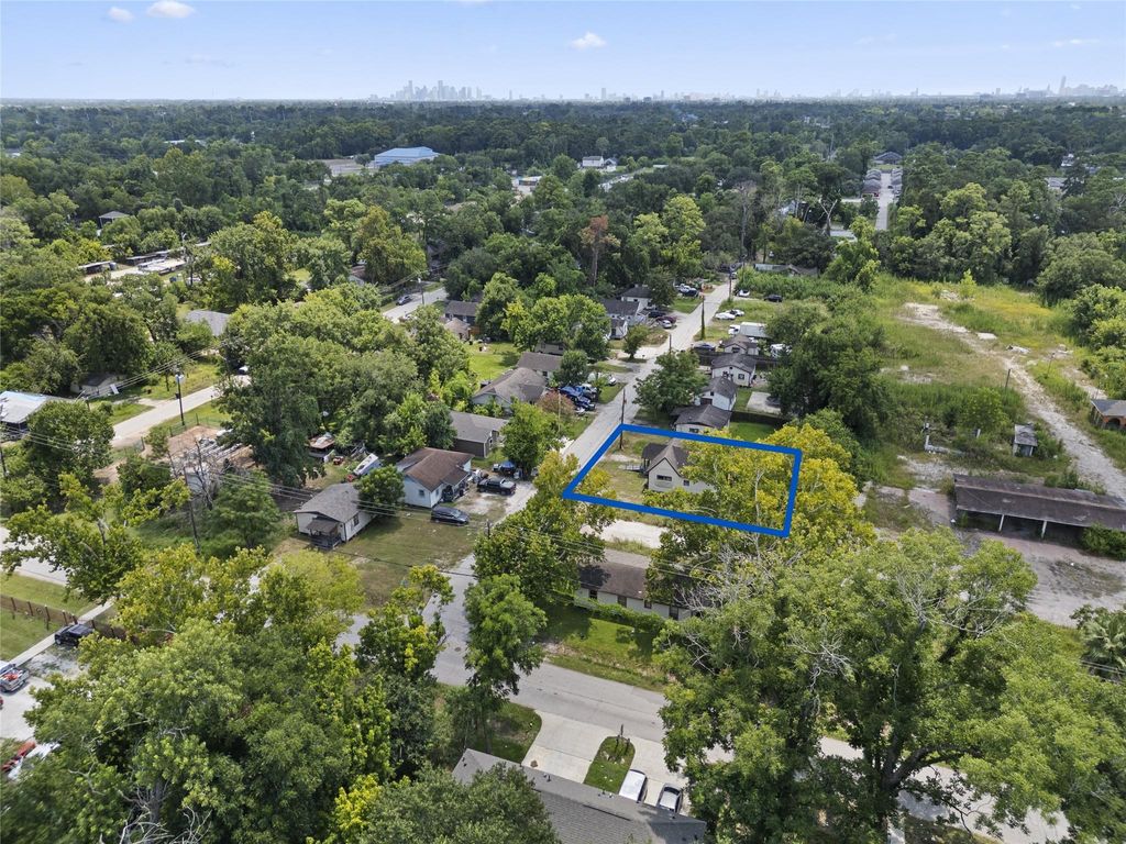 7337 Parkes Street, Houston, TX 77088