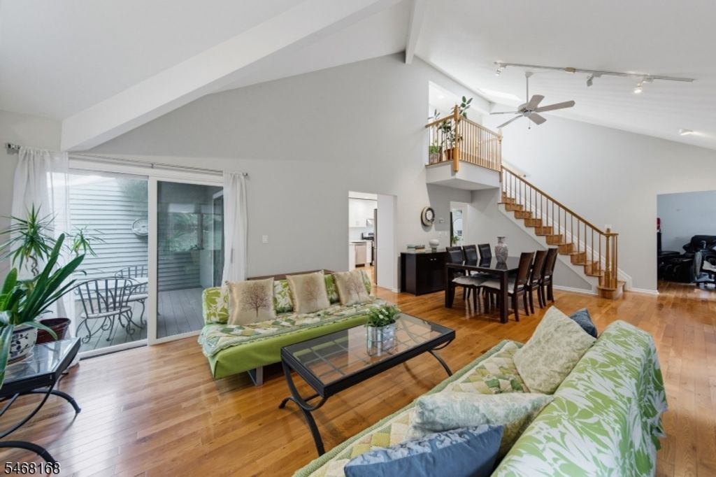11 Lakeview Dr, Old Tappan Boro, NJ 07675 — photo 4