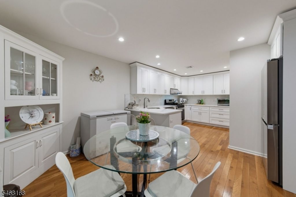 11 Lakeview Dr, Old Tappan Boro, NJ 07675 — photo 5