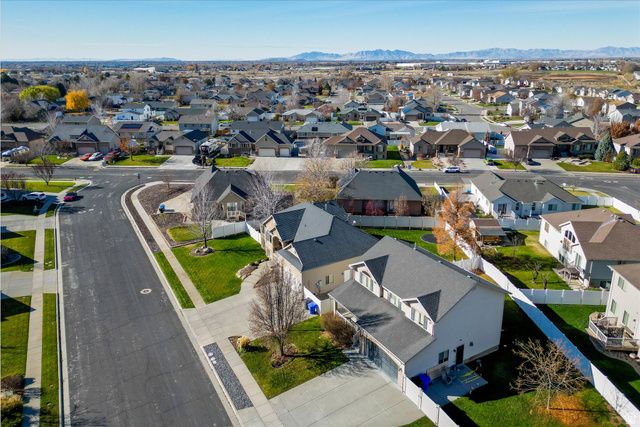 178 W 1750 N, North Ogden, UT 84414