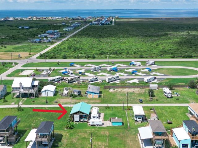 122 Ocean Breeze Drive, Crystal Beach, TX 77650