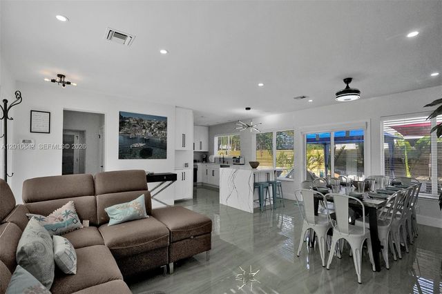 1800 N Victoria Park Rd, Fort Lauderdale, FL 33305