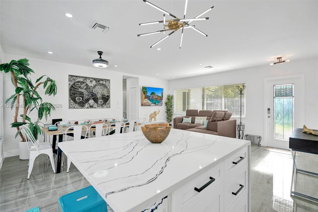 1800 N Victoria Park Rd, Fort Lauderdale, FL 33305