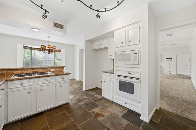 1307 Creek Hollow Drive, Seabrook, TX 77586