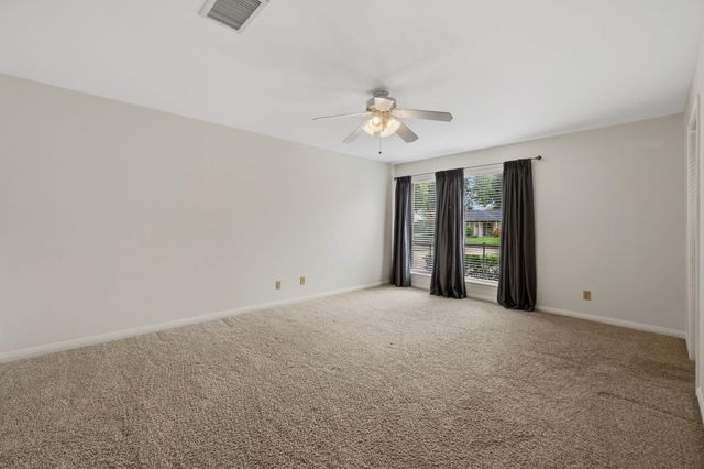 1307 Creek Hollow Drive, Seabrook, TX 77586