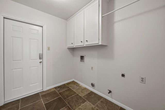 1307 Creek Hollow Drive, Seabrook, TX 77586