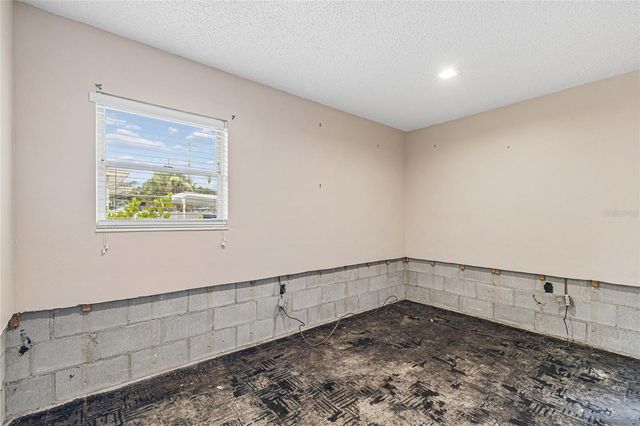 621 E DAVIS BOULEVARD, Tampa, FL 33606