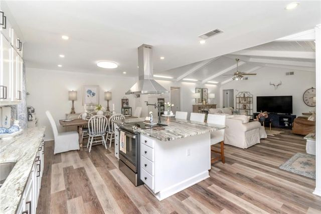 815 Mcneil Avenue, Mobile, AL 36609