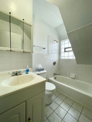 3434 W Drummond Place 3, Chicago, IL 60647