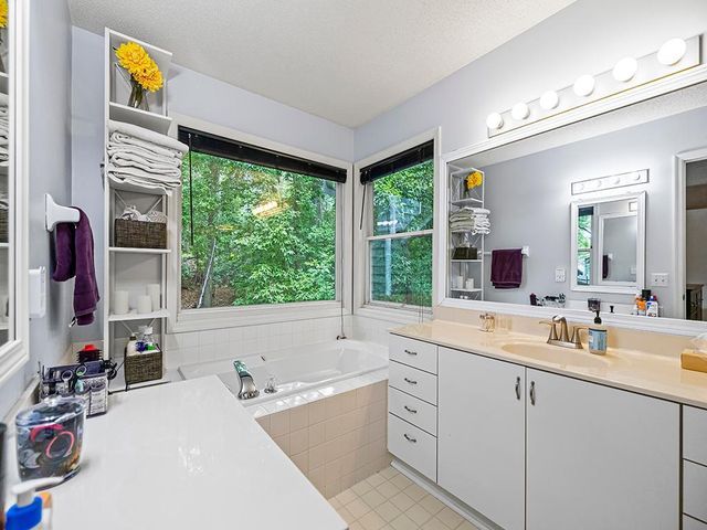 15100 Eileen Circle, Burnsville, MN 55306