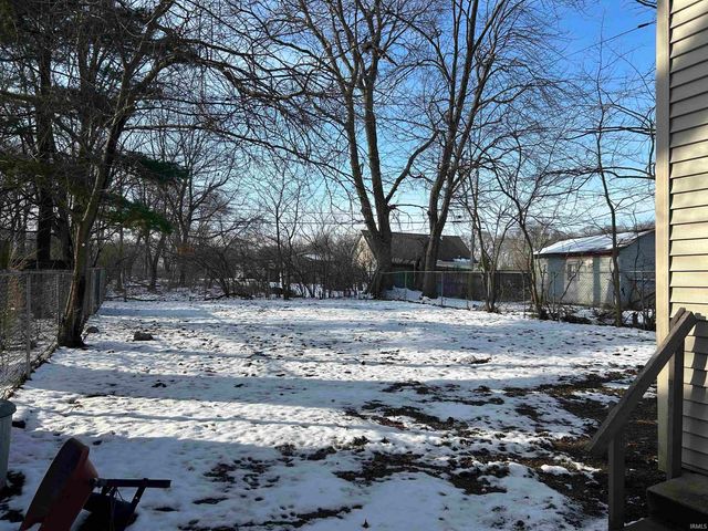 1747 N Meade Street, South Bend, IN 46628