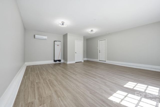 10122 Northwoods Forest Drive, Charlotte, NC 28214