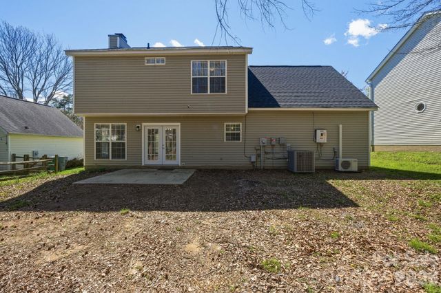 10122 Northwoods Forest Drive, Charlotte, NC 28214