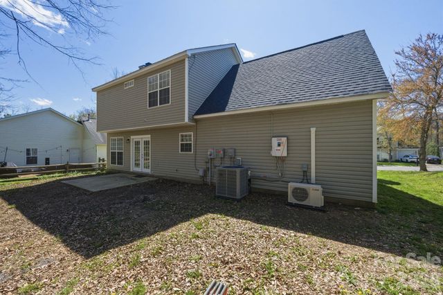 10122 Northwoods Forest Drive, Charlotte, NC 28214