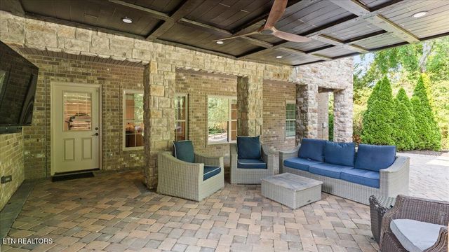 1304 Collier Ridge Lane, Powell, TN 37849