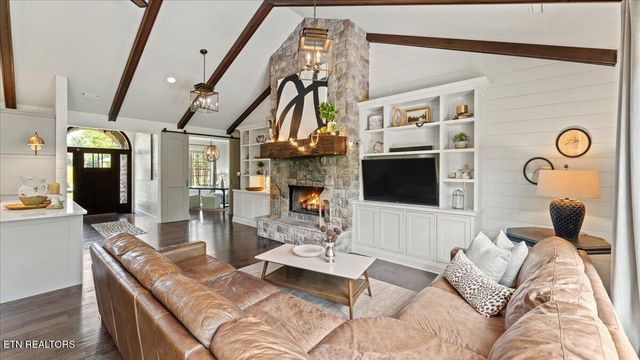 1304 Collier Ridge Lane, Powell, TN 37849
