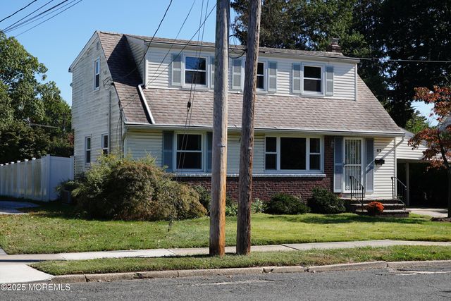 27 Runyon Avenue, Freehold, NJ 07728