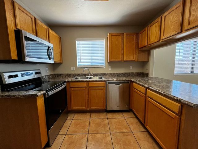 8802 E University Drive Unit 27, Mesa, AZ 85207