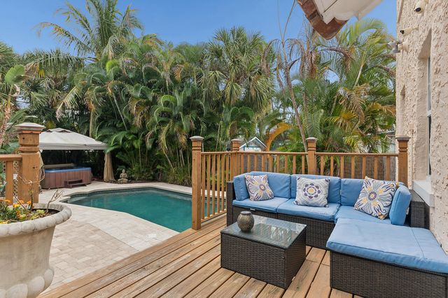 24 S Ocean Breeze, Lake Worth Beach, FL 33460