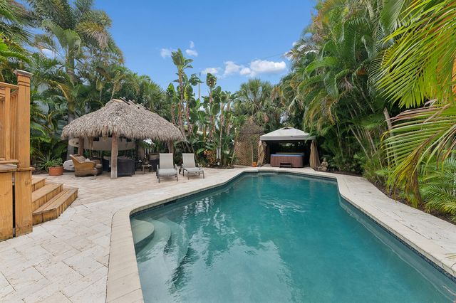 24 S Ocean Breeze, Lake Worth Beach, FL 33460